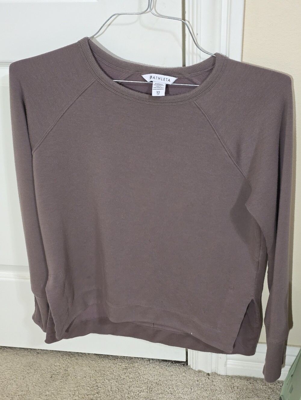 Athleta crewneck sweatshirt